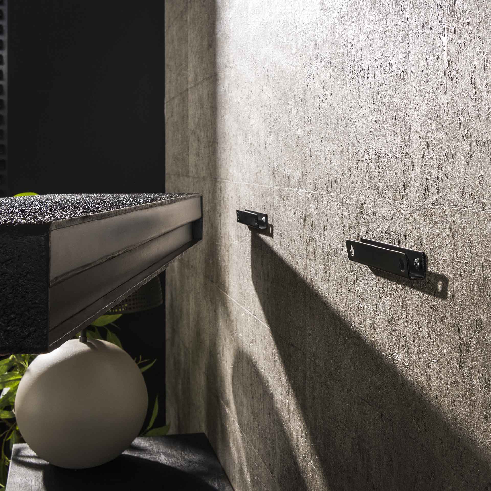 Wandplank Liv - Zwart - Liquid Metal - 100 cm