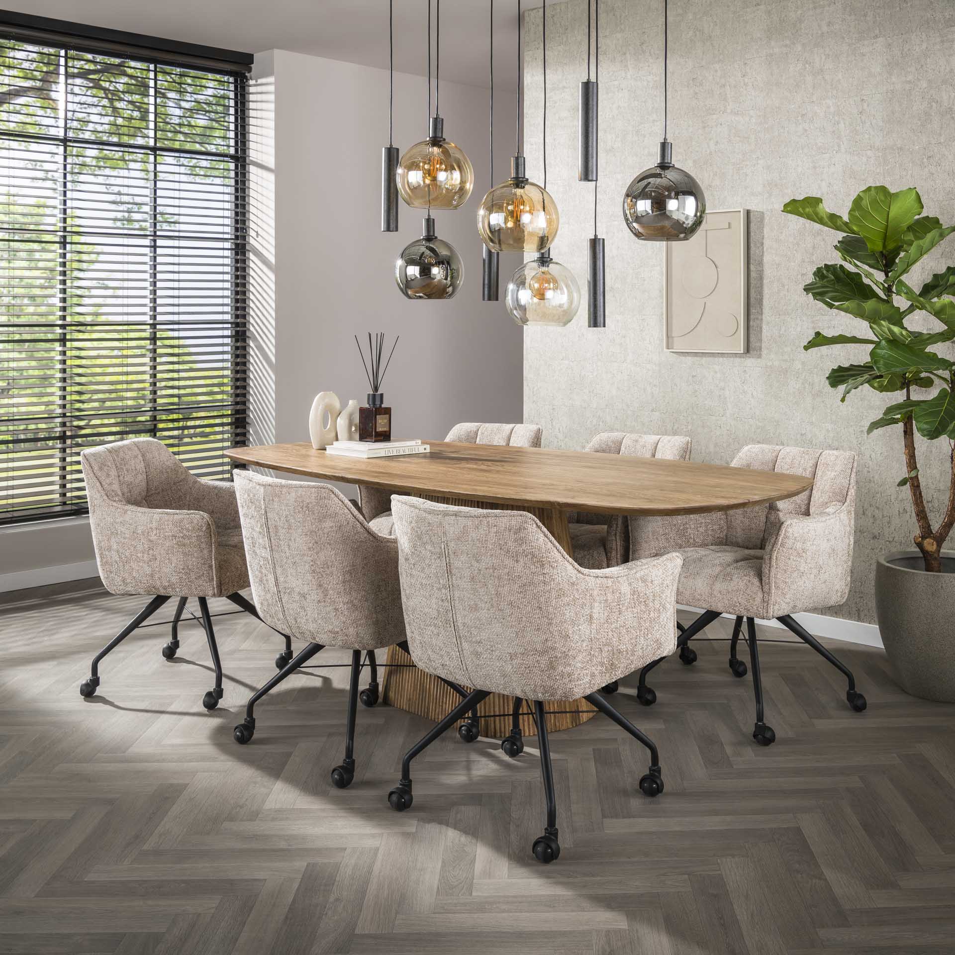 Eetkamerstoel Vantage - Beige - Renegade Stof - Met Wieltjes