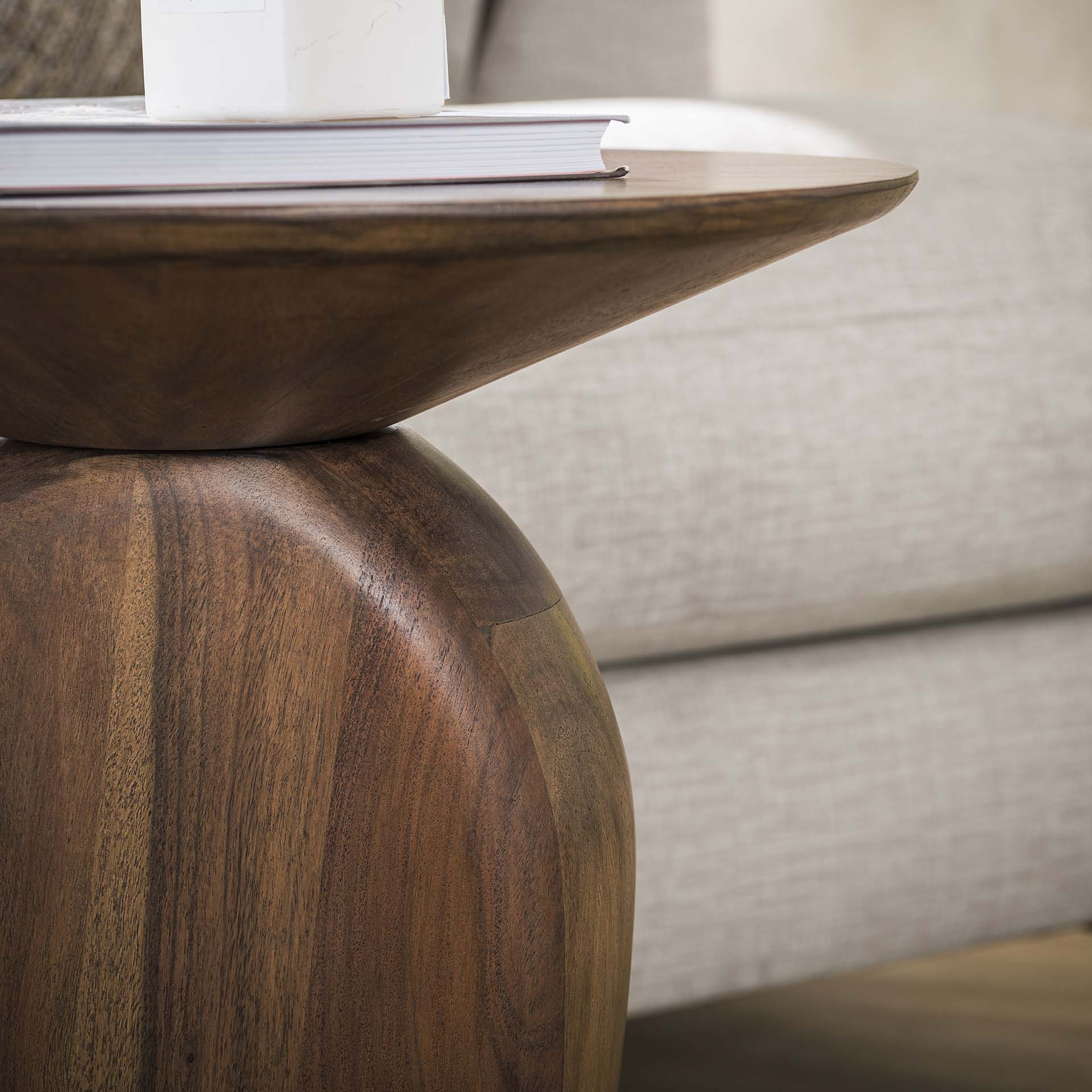 Bijzettafel Noomi - Rond - Acaciahout