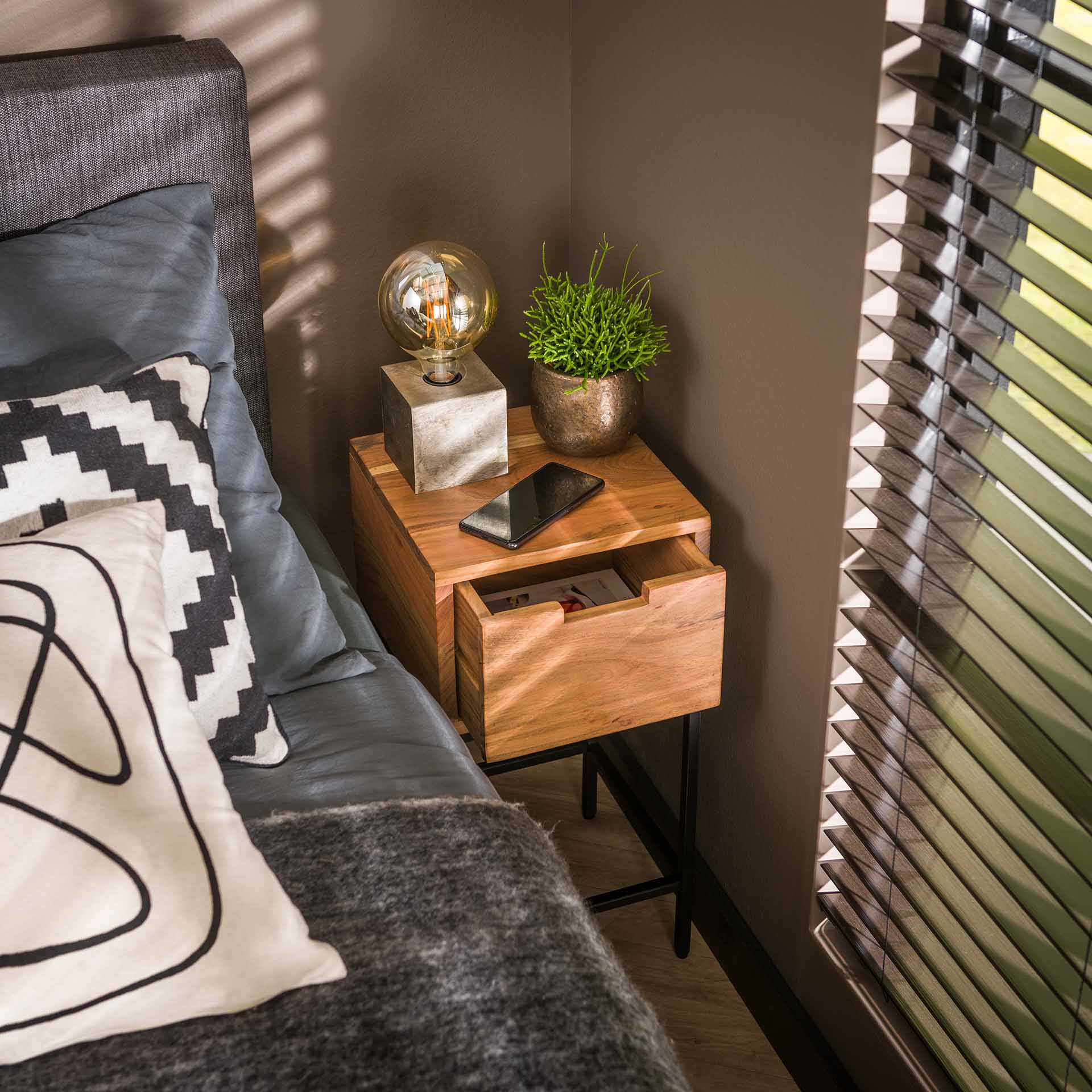 Nachtkastje Jay - Lichtbruin - Acaciahout