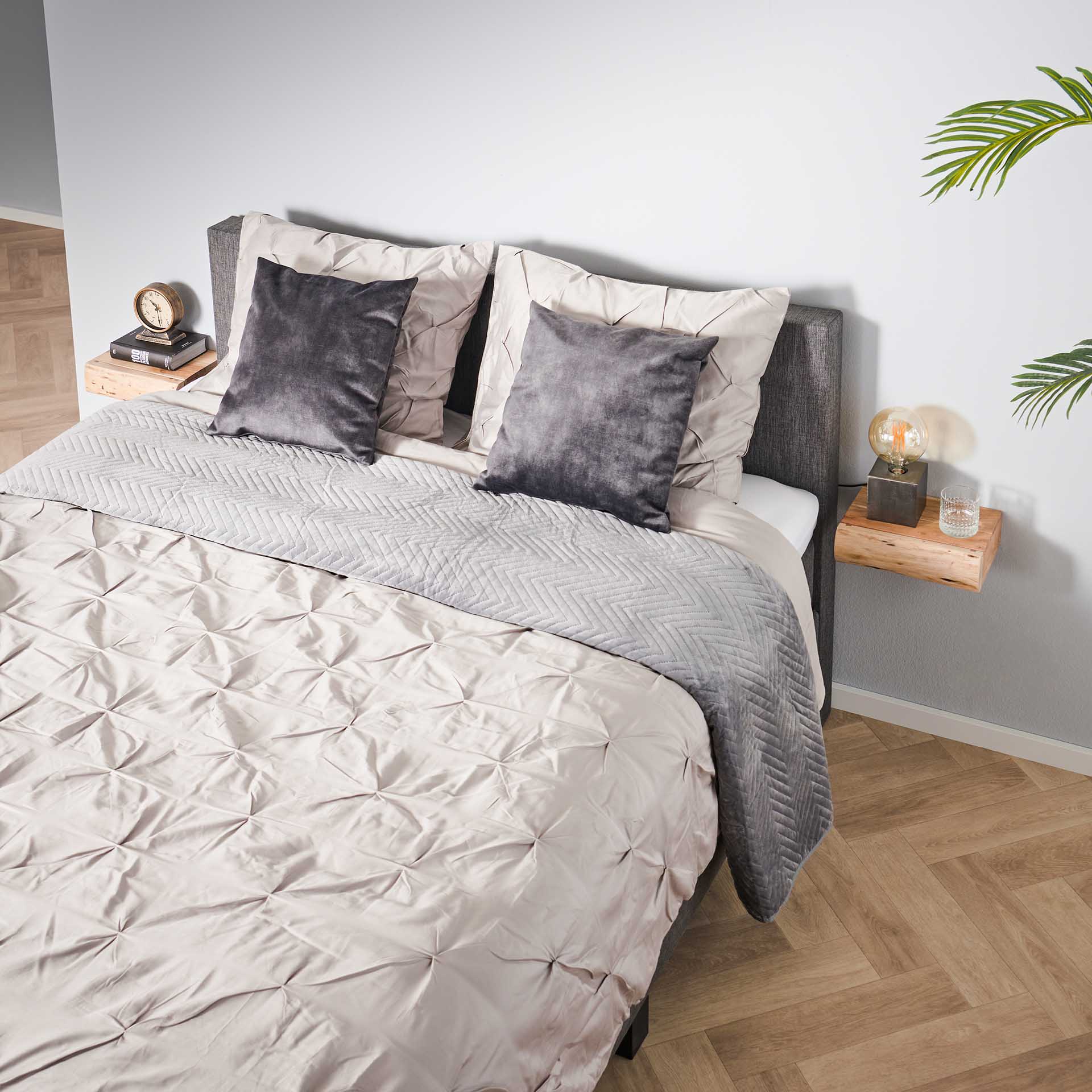 Klein Nachtkastje Gideon - Lichtbruin - Acaciahout - Zwevend