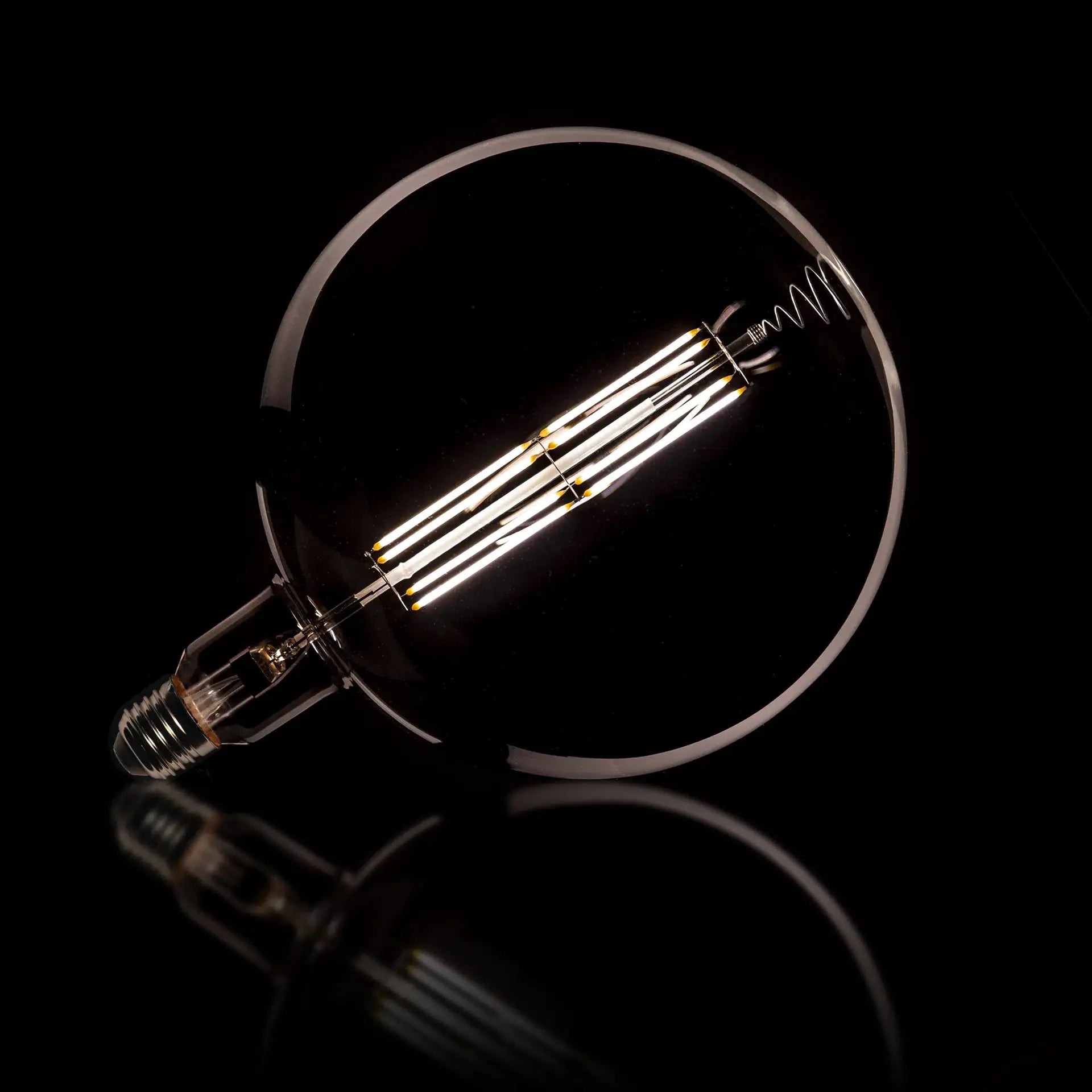 Lichtbron LED [G200] - Bol Ø20 - E27 8W 2700K 200LM - Dimbaar - Rookglas