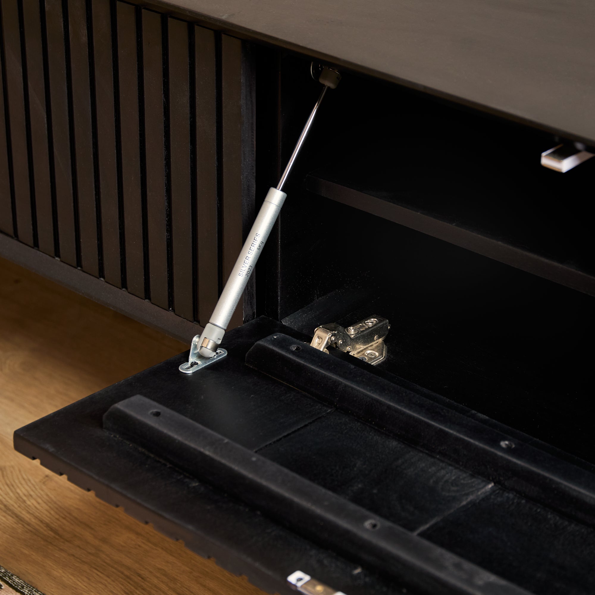 Zwevend TV-meubel Lunelle - Zwart - 280 cm